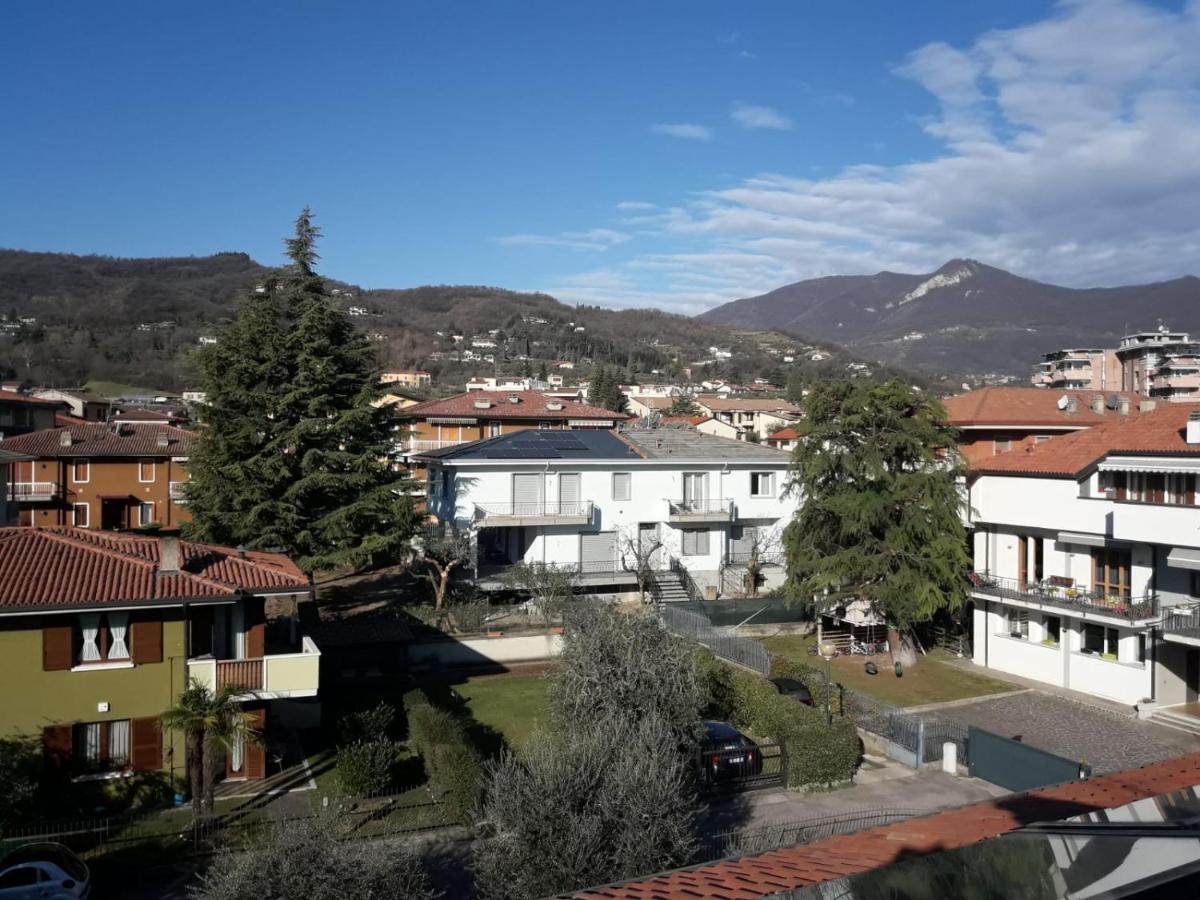 Appartamento Chiara Salò Exterior foto